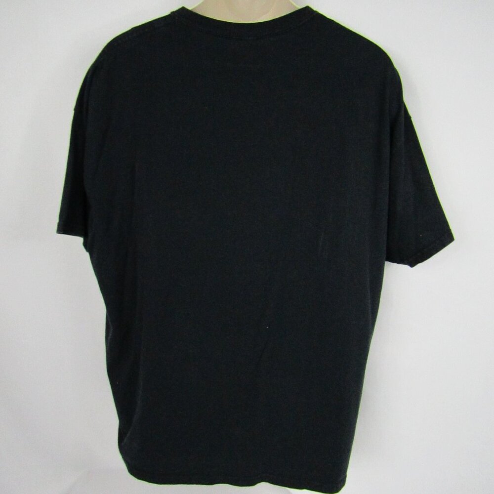Men's | XXL | Short Sleeve | Clutch | T-Shirt - Picture 2 of 3